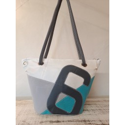 Sac à mains Manille en voile de bateau recyclée